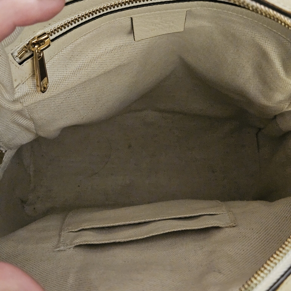 Gucci Beige Floral Backpack with Gold Details - Picture 14 of 16